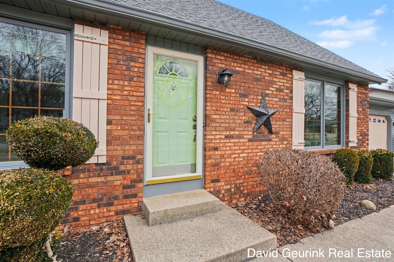 Holland, MI, 49423-3831