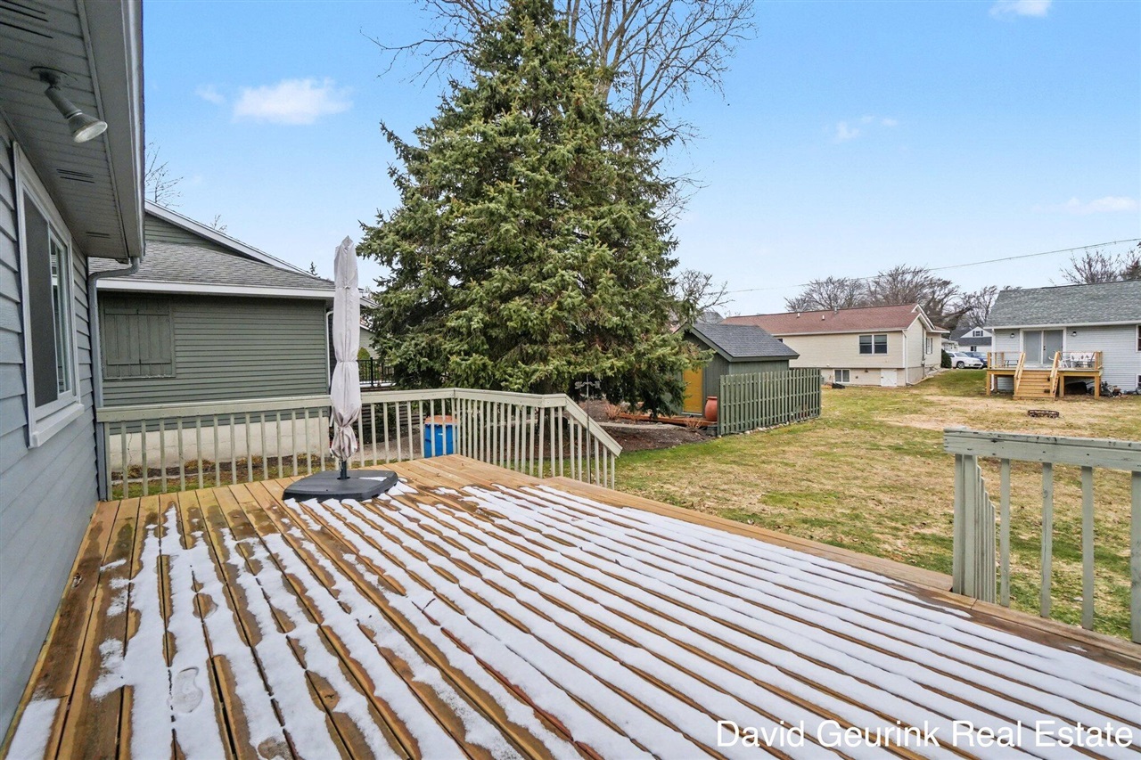 Holland, MI, 49423-3831