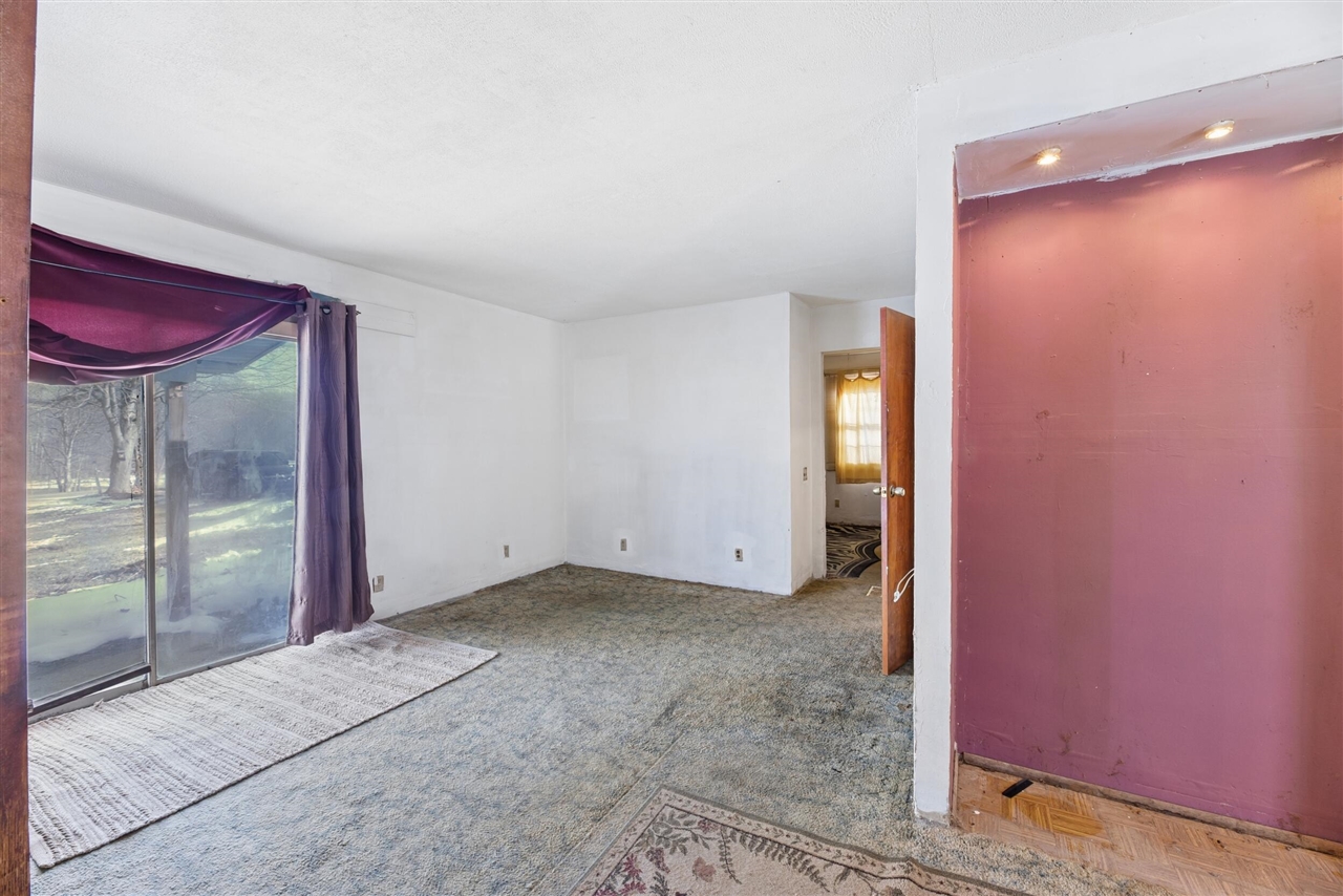 4812 Spring Creek Road, Three Oaks, MI, 49128-9783