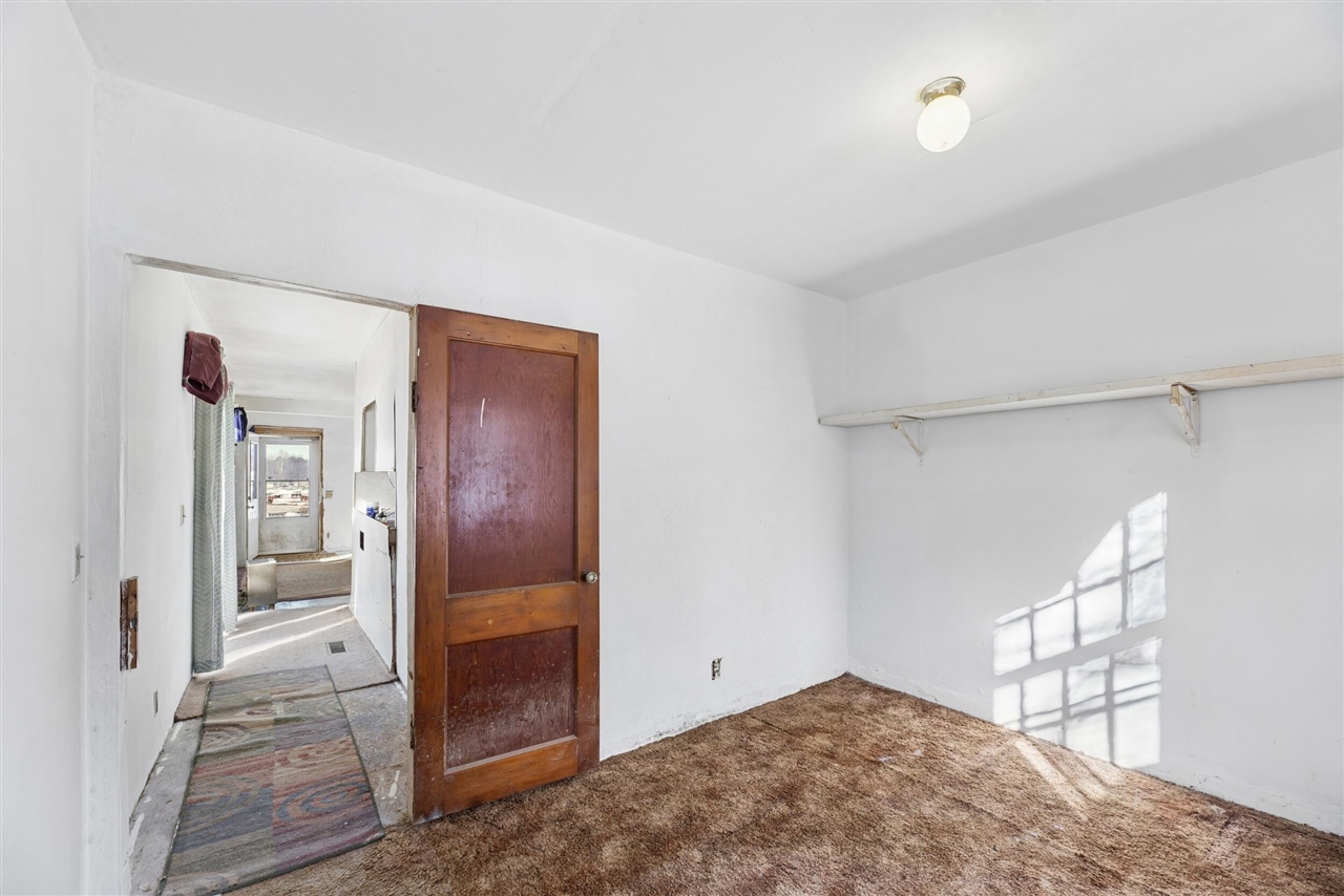 4812 Spring Creek Road, Three Oaks, MI, 49128-9783