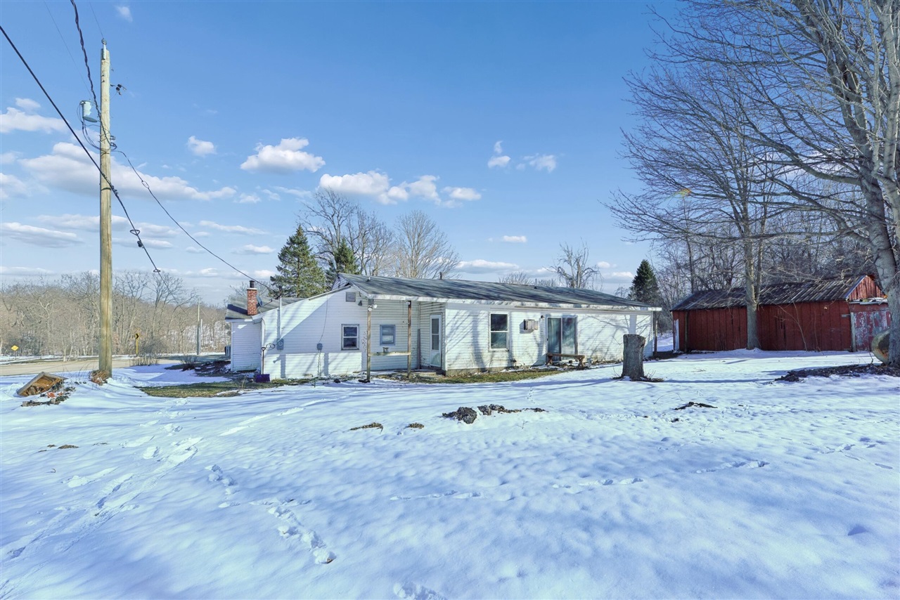 4812 Spring Creek Road, Three Oaks, MI, 49128-9783