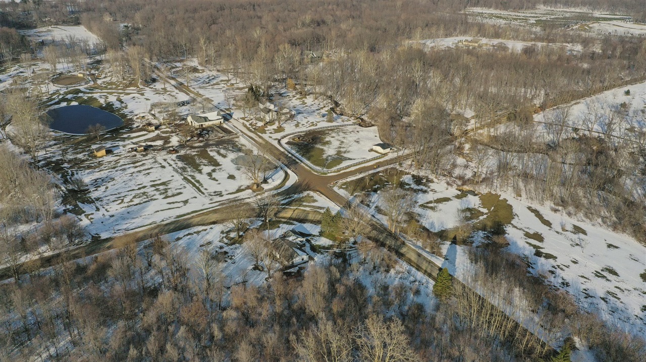 4812 Spring Creek Road, Three Oaks, MI, 49128-9783