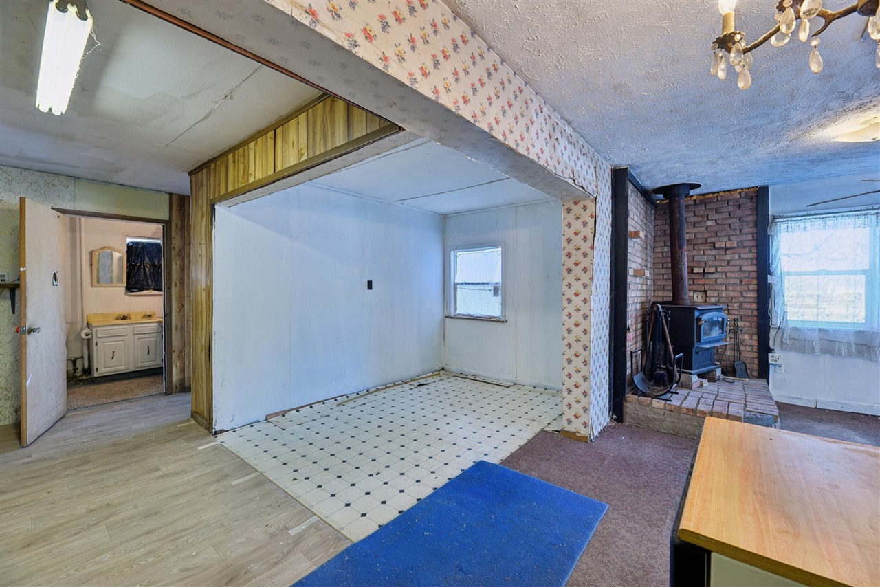 4812 Spring Creek Road, Three Oaks, MI, 49128-9783