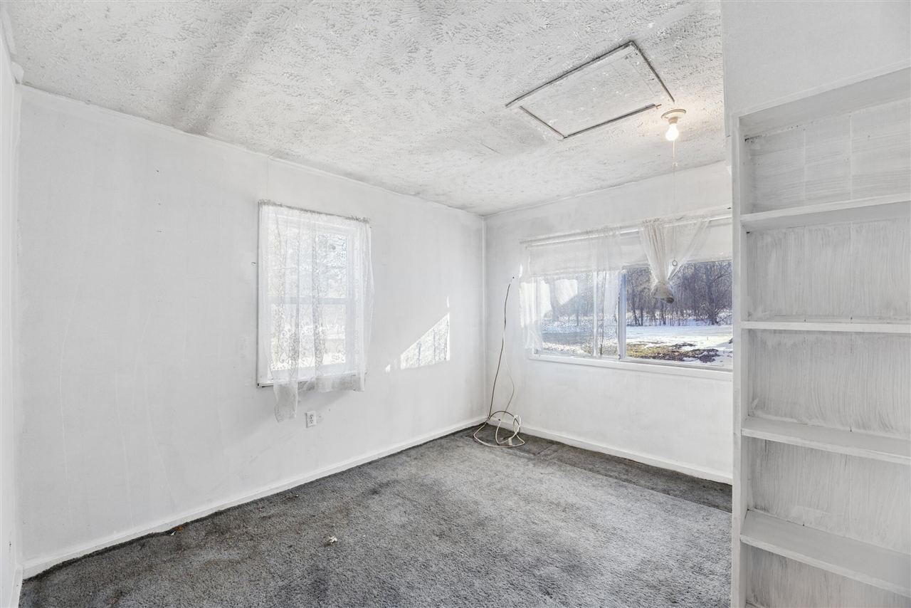 4812 Spring Creek Road, Three Oaks, MI, 49128-9783