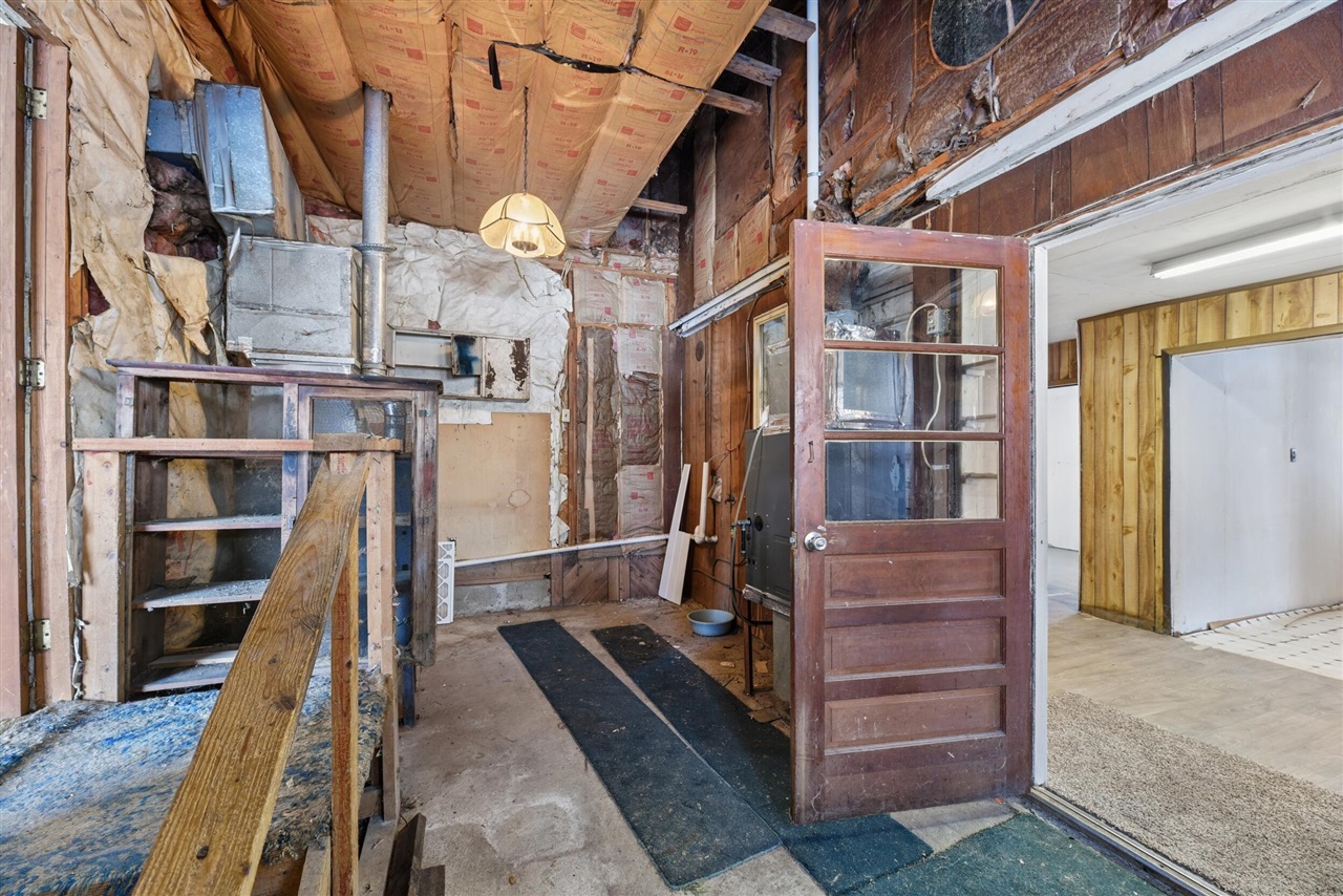 4812 Spring Creek Road, Three Oaks, MI, 49128-9783