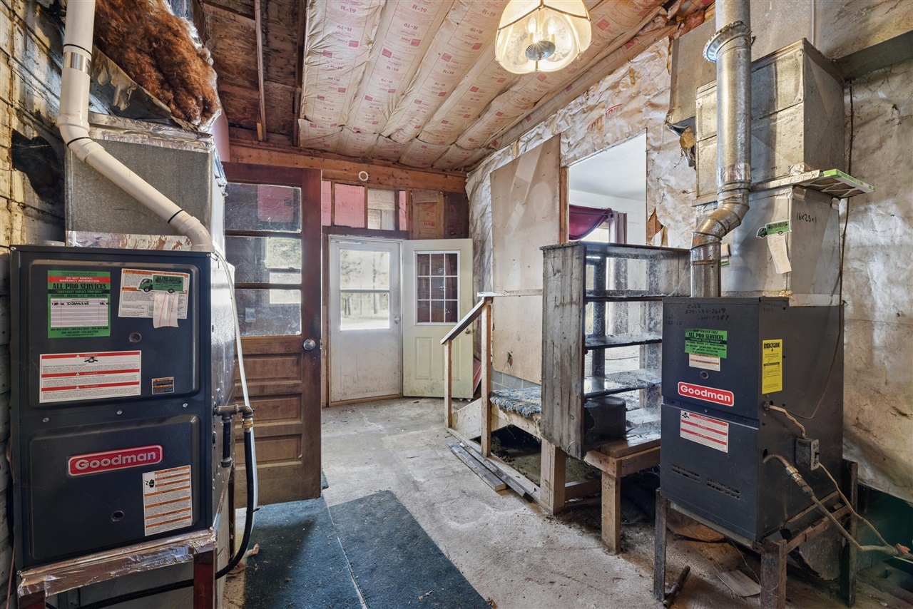 4812 Spring Creek Road, Three Oaks, MI, 49128-9783