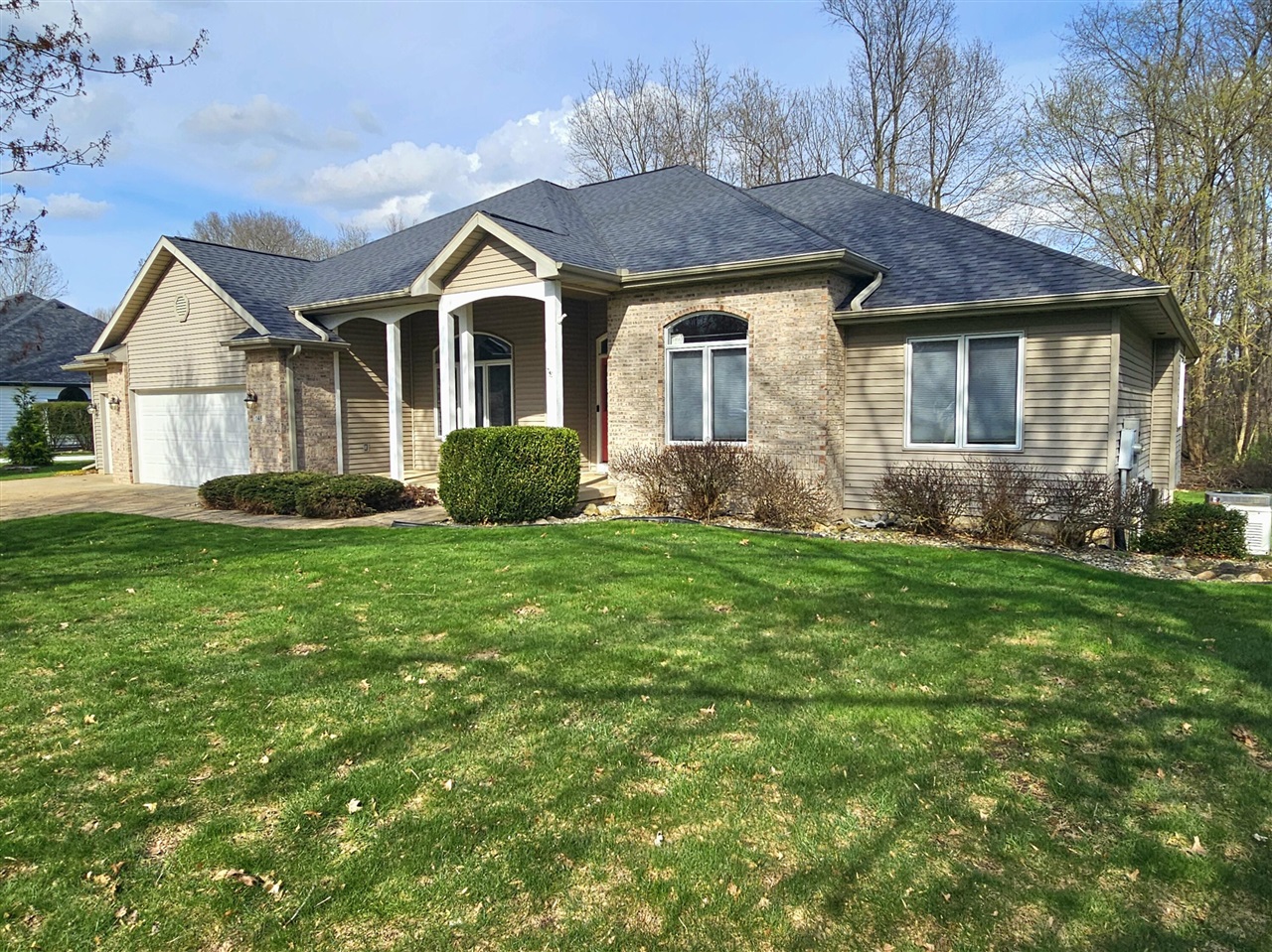 146 Steamburg Drive, East Leroy, MI, 49051-9783