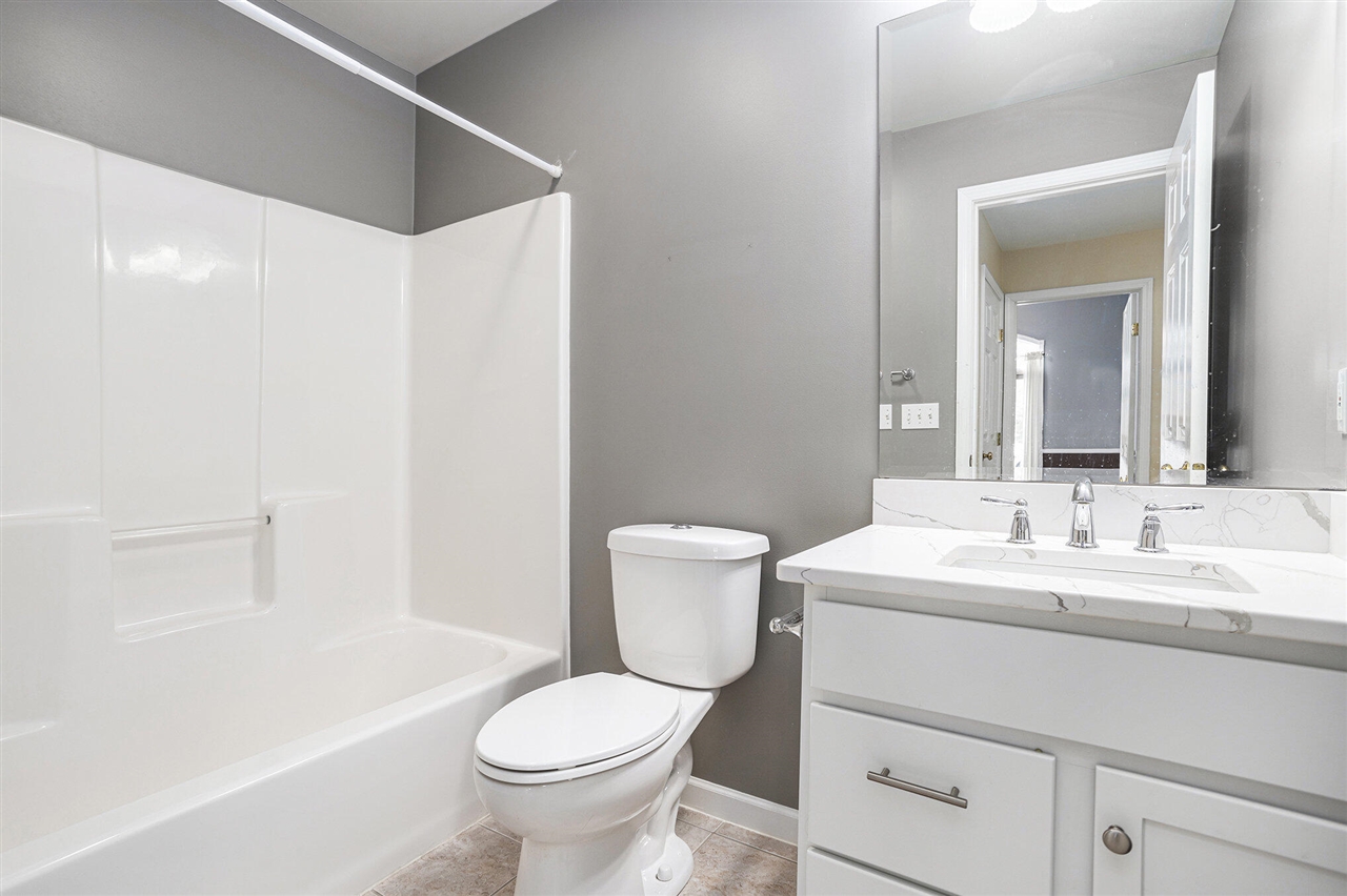 146 Steamburg Drive, East Leroy, MI, 49051-9783