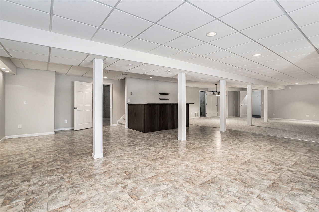 146 Steamburg Drive, East Leroy, MI, 49051-9783