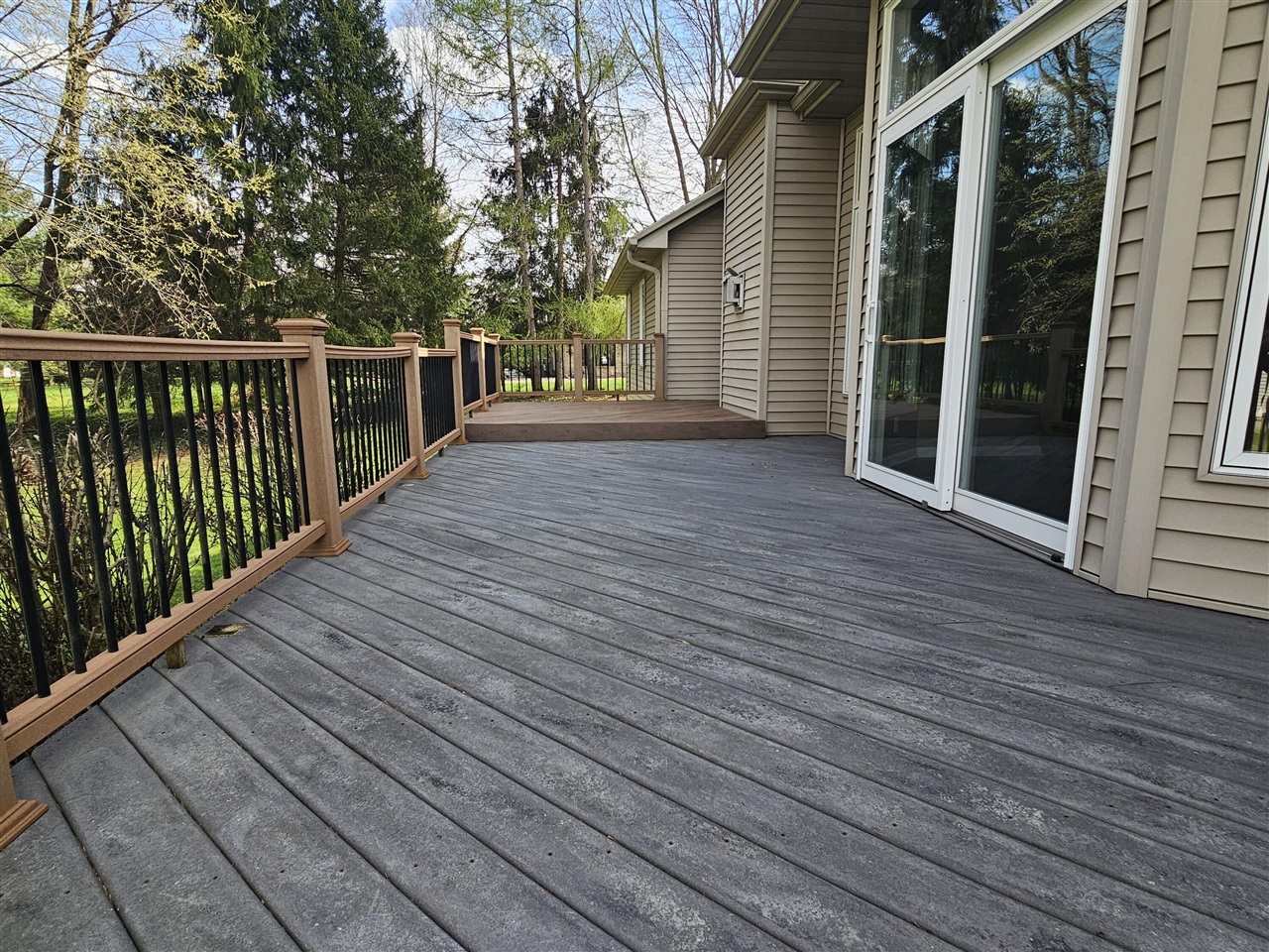 146 Steamburg Drive, East Leroy, MI, 49051-9783