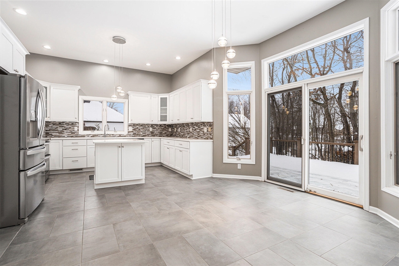 146 Steamburg Drive, East Leroy, MI, 49051-9783