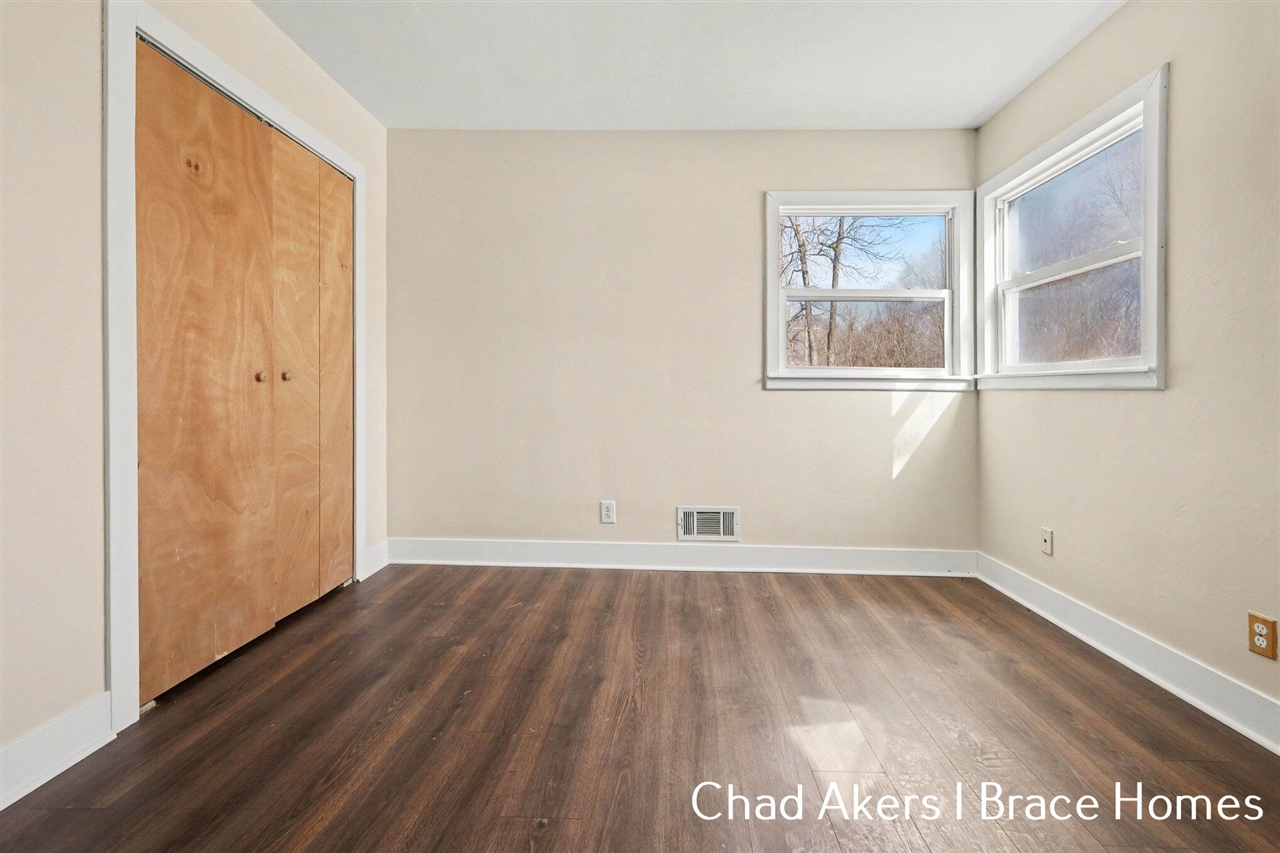 9555 Eastern Avenue, Byron Center, MI, 49315-9311