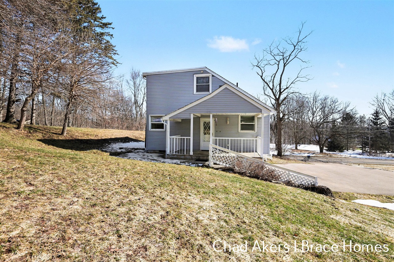 9555 Eastern Avenue, Byron Center, MI, 49315-9311