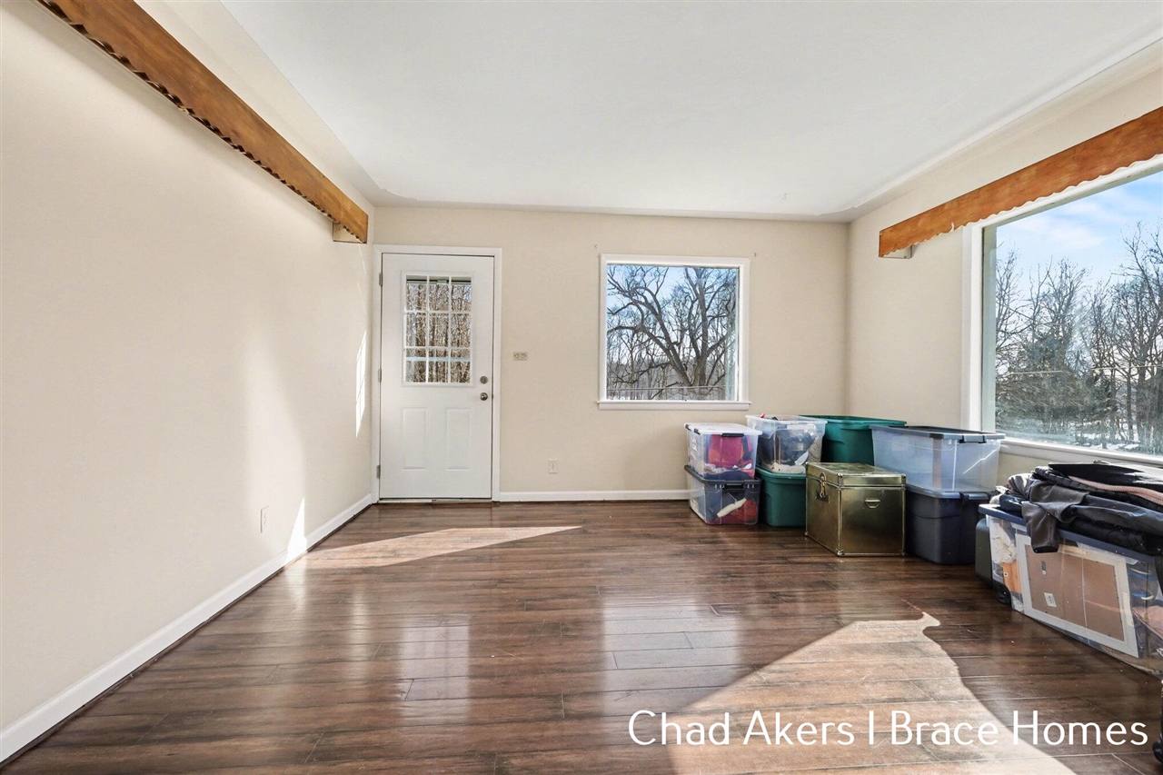 9555 Eastern Avenue, Byron Center, MI, 49315-9311