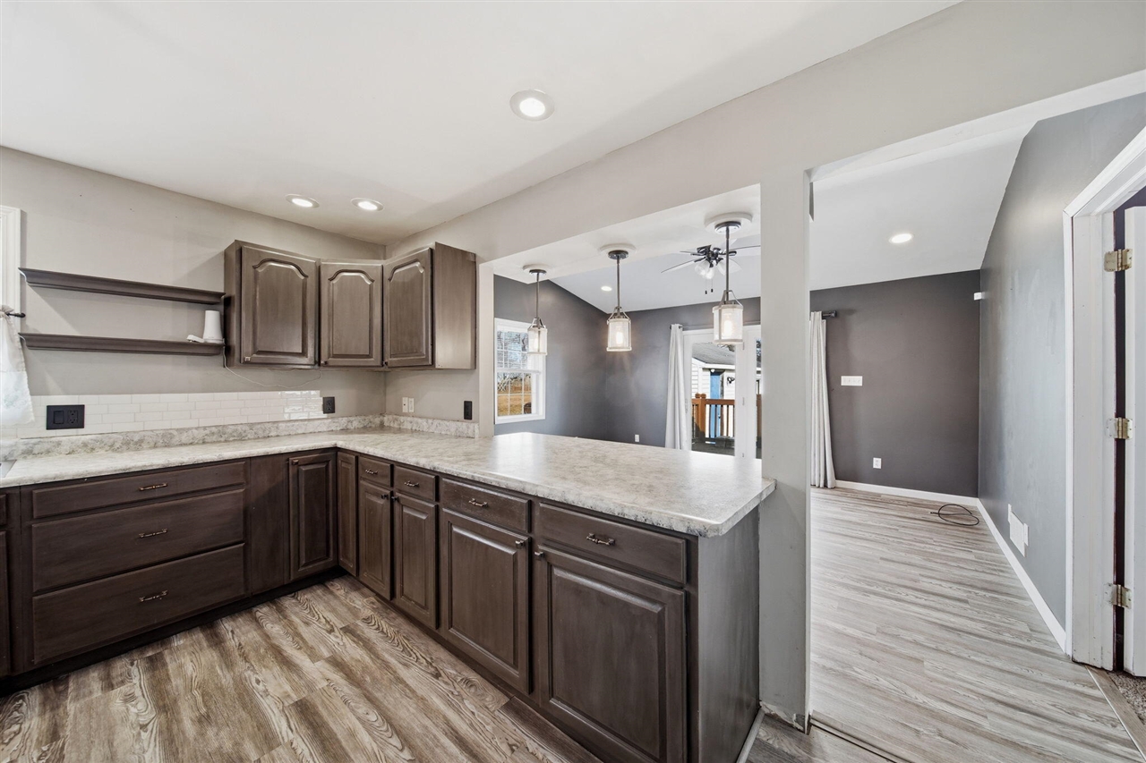 211 Hackett Street, Jackson, MI, 49202-2817