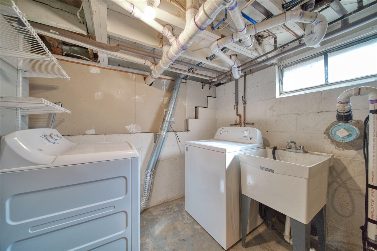 211 Hackett Street, Jackson, MI, 49202-2817