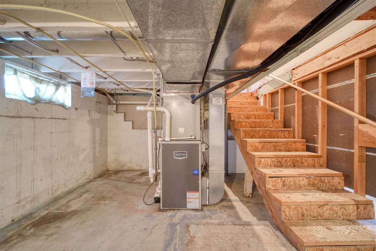 211 Hackett Street, Jackson, MI, 49202-2817