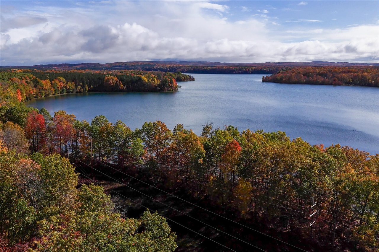 Homes for sale in Mesick, MI | 23941 Beers Rd, Mesick, MI 49668 | MLS# 70517897