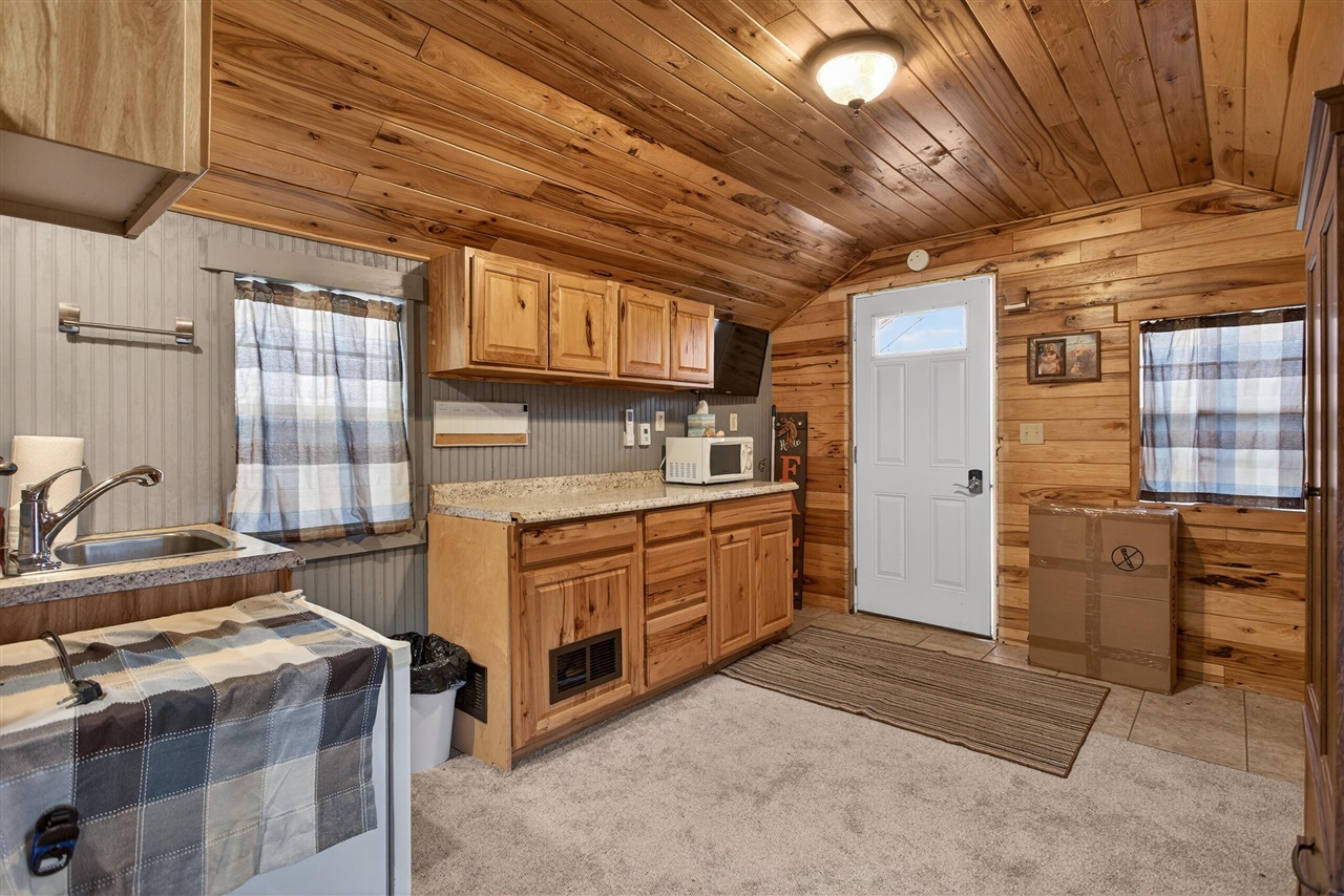 8700 E Mosherville Road, Horton, MI, 49246-9601