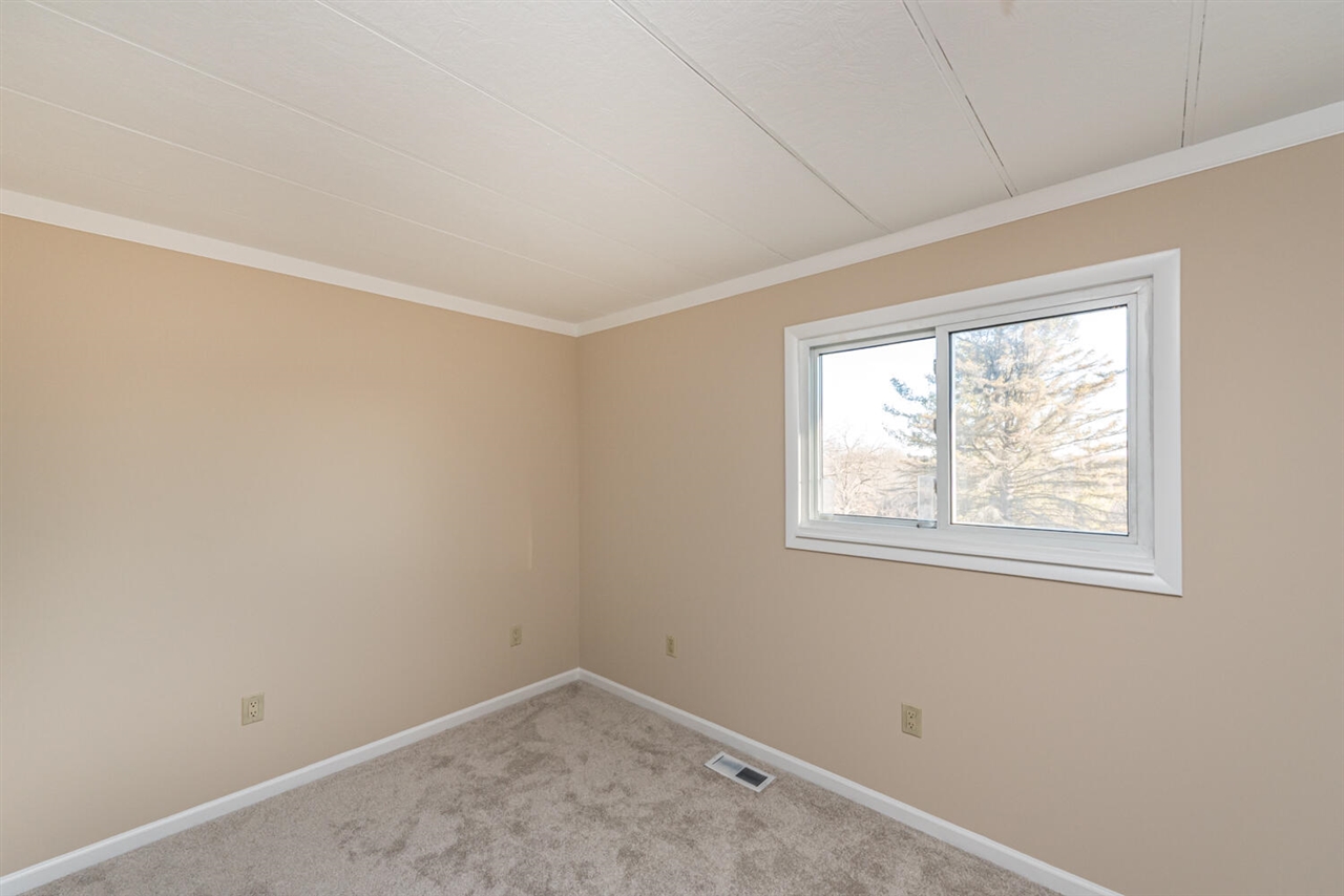 19820 Ivey Road, Chelsea, MI, 48118-9479