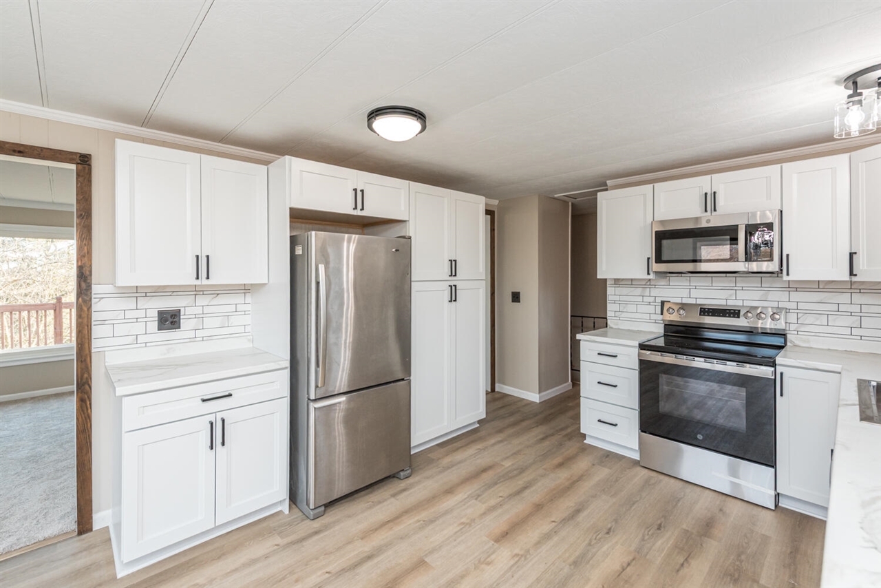 19820 Ivey Road, Chelsea, MI, 48118-9479