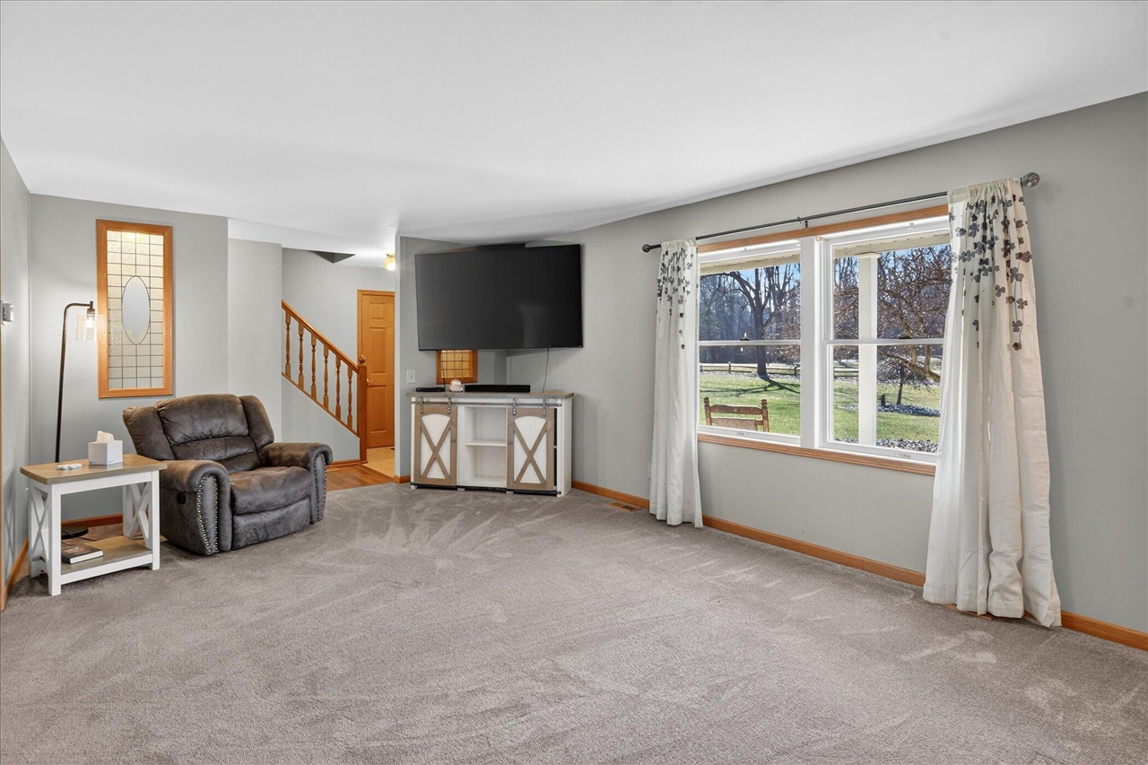 Jackson, MI, 49201-9379
