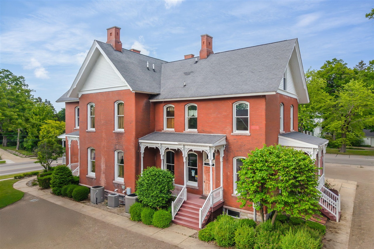 414 Maple Street, Big Rapids, MI, 49307