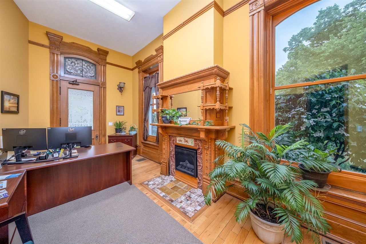 414 Maple Street, Big Rapids, MI, 49307