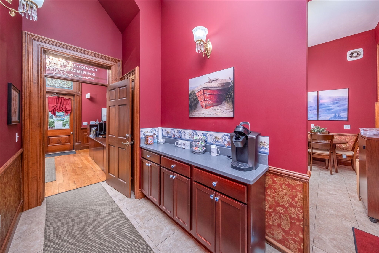 414 Maple Street, Big Rapids, MI, 49307