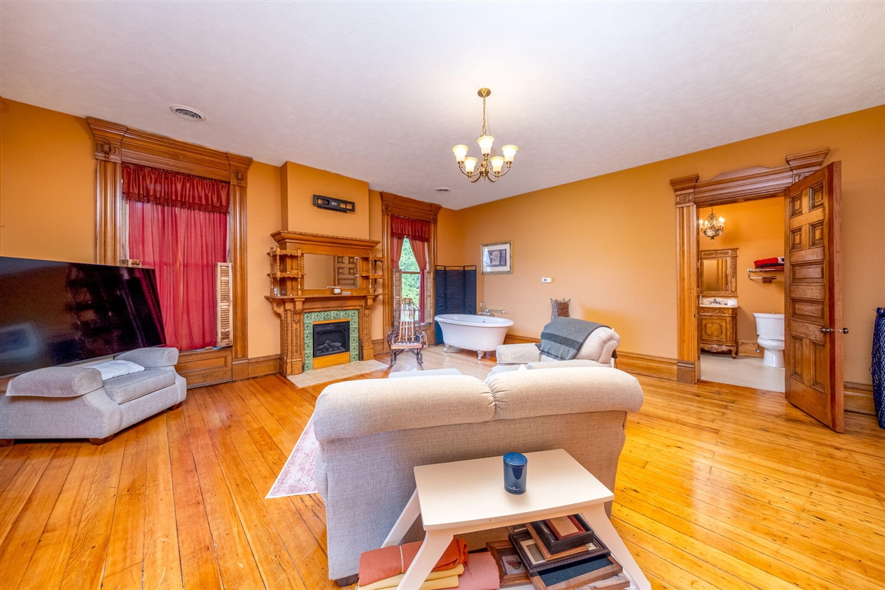 414 Maple Street, Big Rapids, MI, 49307