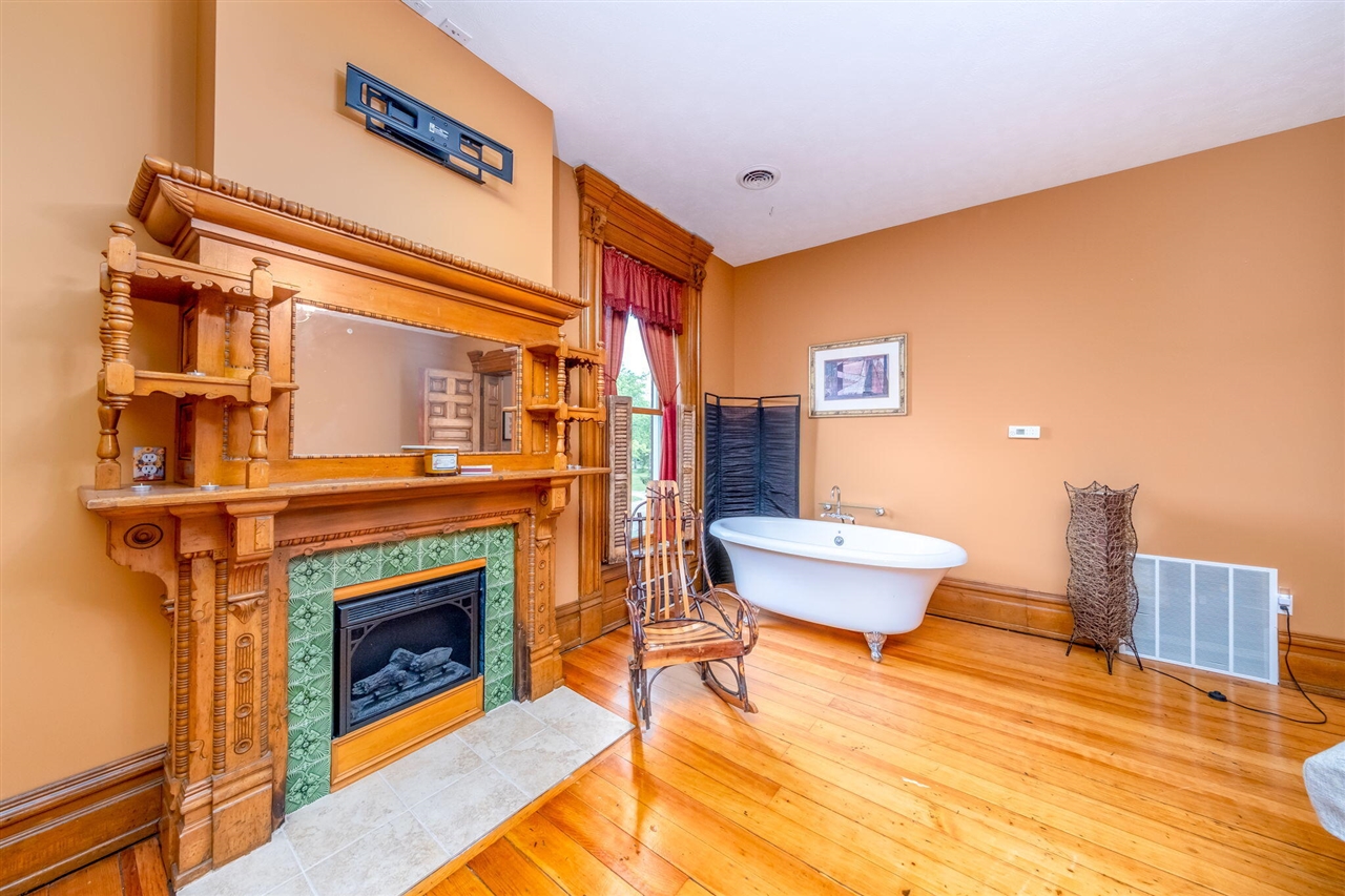 414 Maple Street, Big Rapids, MI, 49307