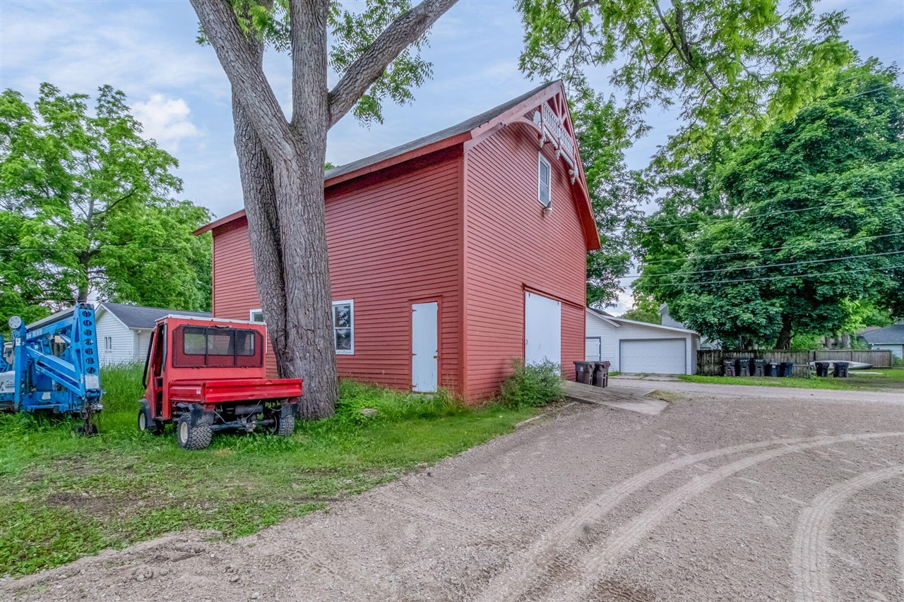 414 Maple Street, Big Rapids, MI, 49307