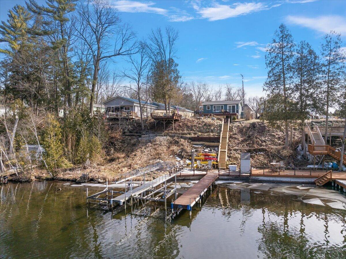 6185 E Dave Street, Newaygo, MI, 49337-8200