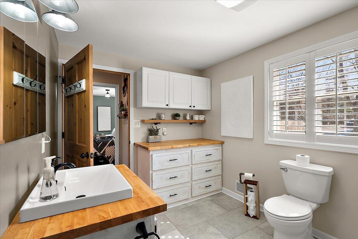 6185 E Dave Street, Newaygo, MI, 49337-8200