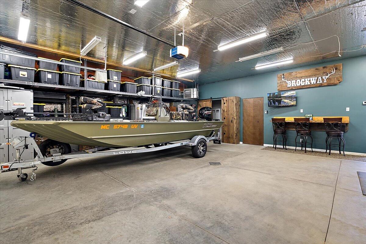 6185 E Dave Street, Newaygo, MI, 49337-8200