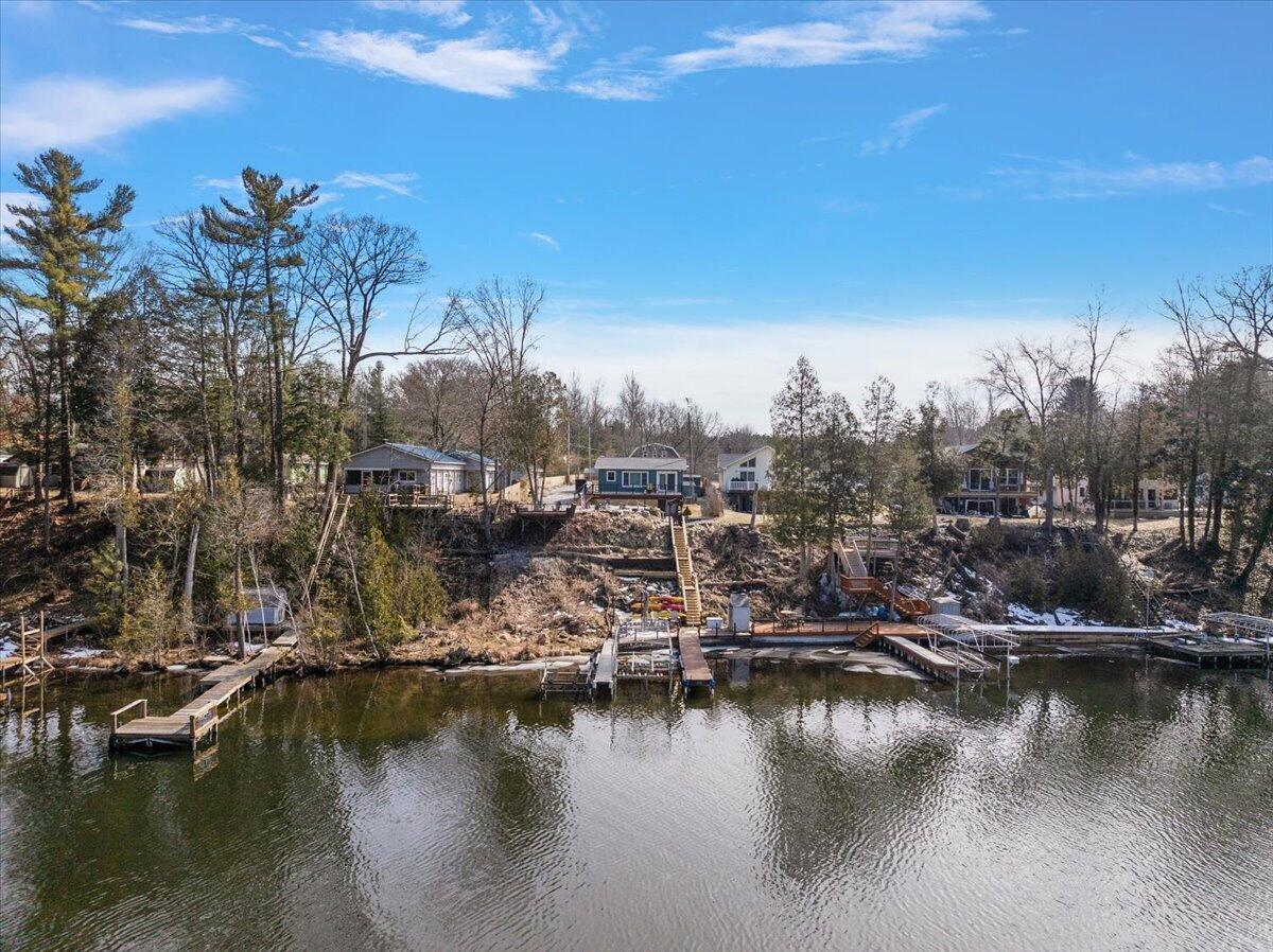 6185 E Dave Street, Newaygo, MI, 49337-8200