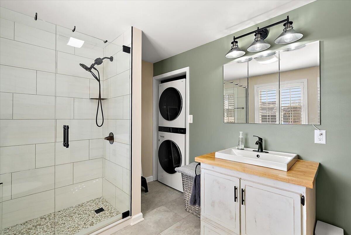 6185 E Dave Street, Newaygo, MI, 49337-8200