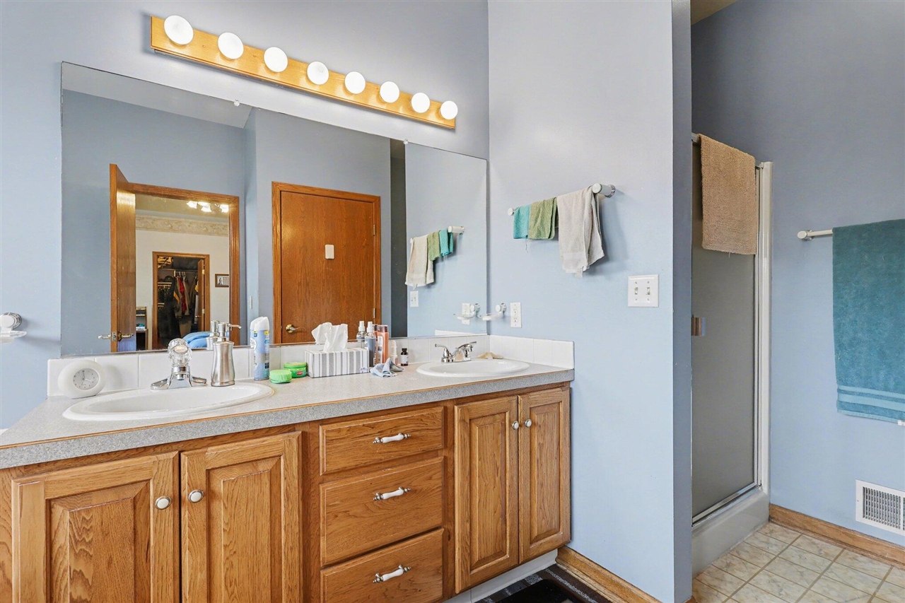 3694 142nd Avenue, Holland, MI, 49424-1267