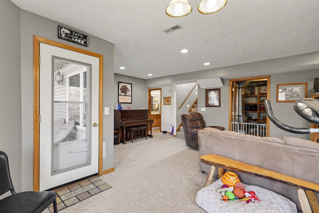 3694 142nd Avenue, Holland, MI, 49424-1267