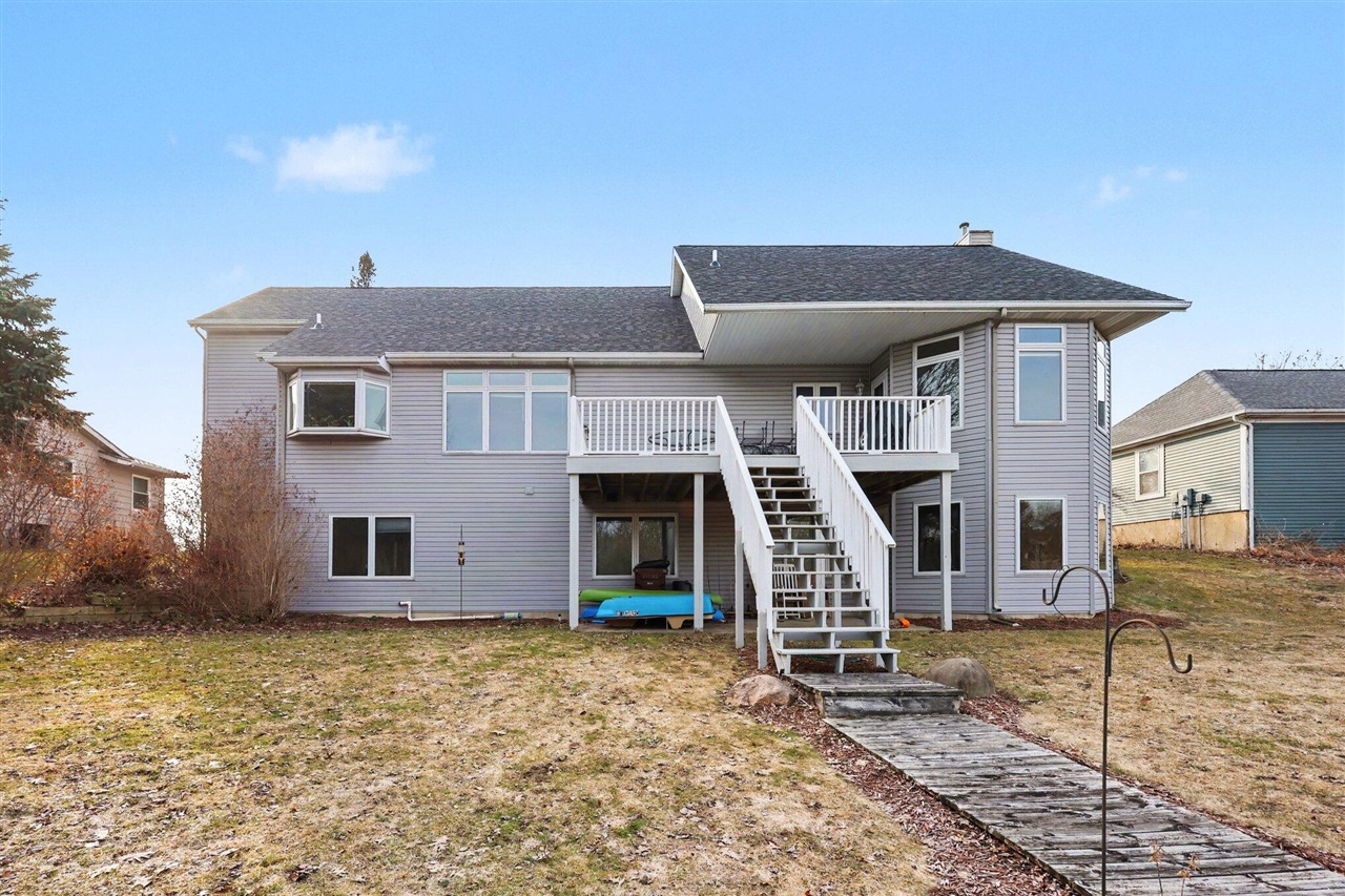 3694 142nd Avenue, Holland, MI, 49424-1267