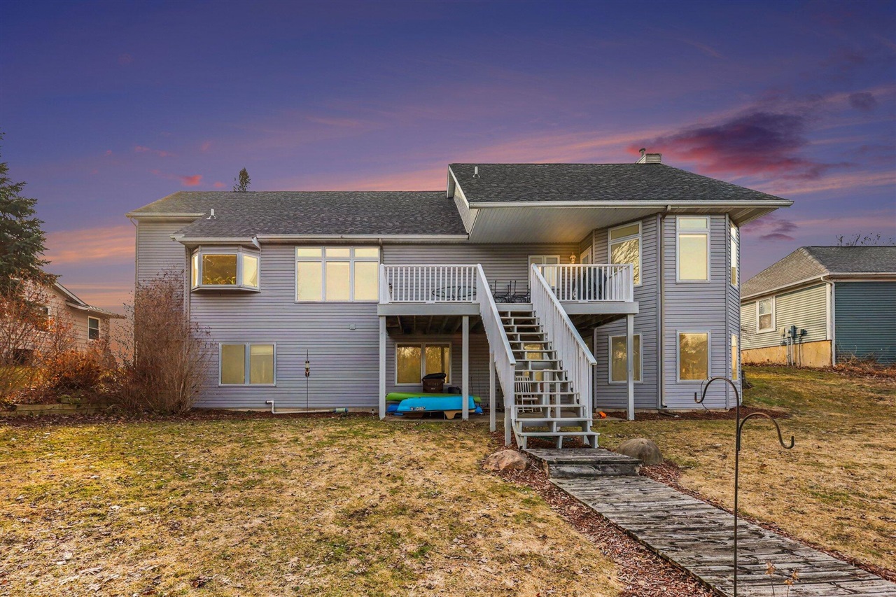 3694 142nd Avenue, Holland, MI, 49424-1267