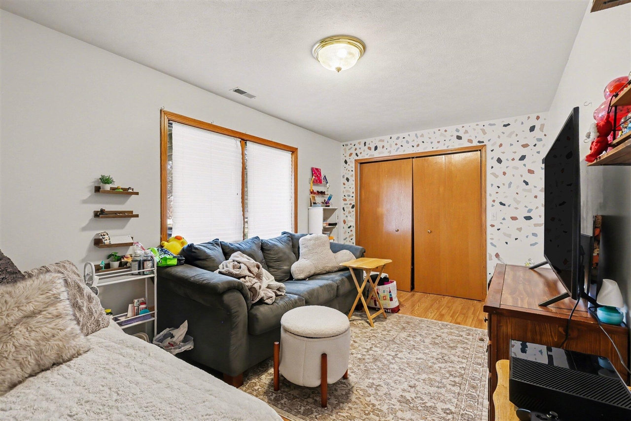 3694 142nd Avenue, Holland, MI, 49424-1267