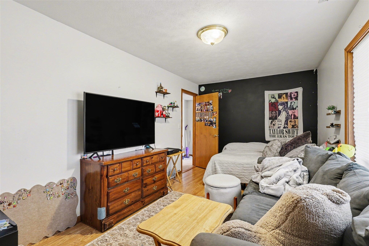 3694 142nd Avenue, Holland, MI, 49424-1267