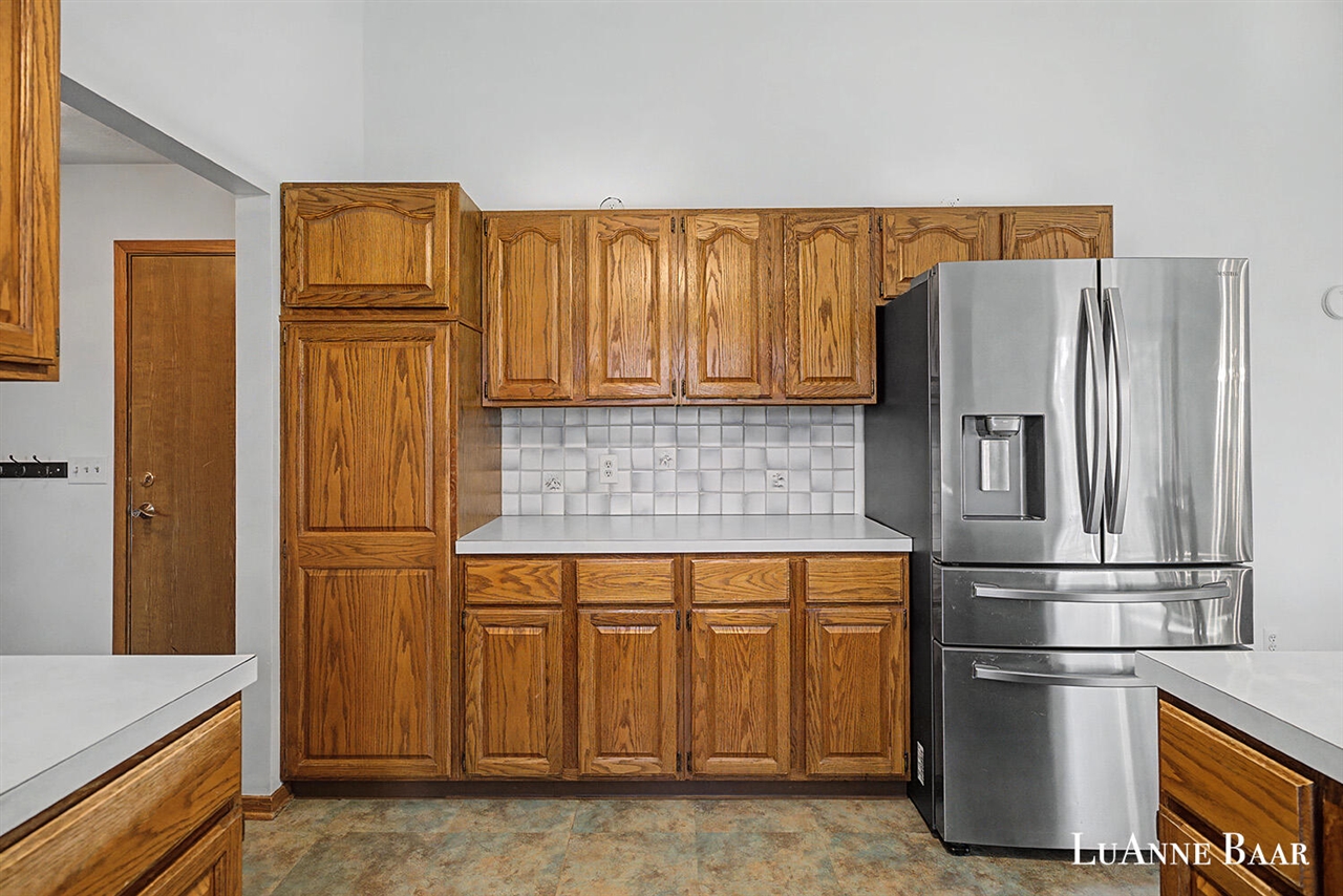 8050 Oakview Ridge Drive, Rockford, MI, 49341