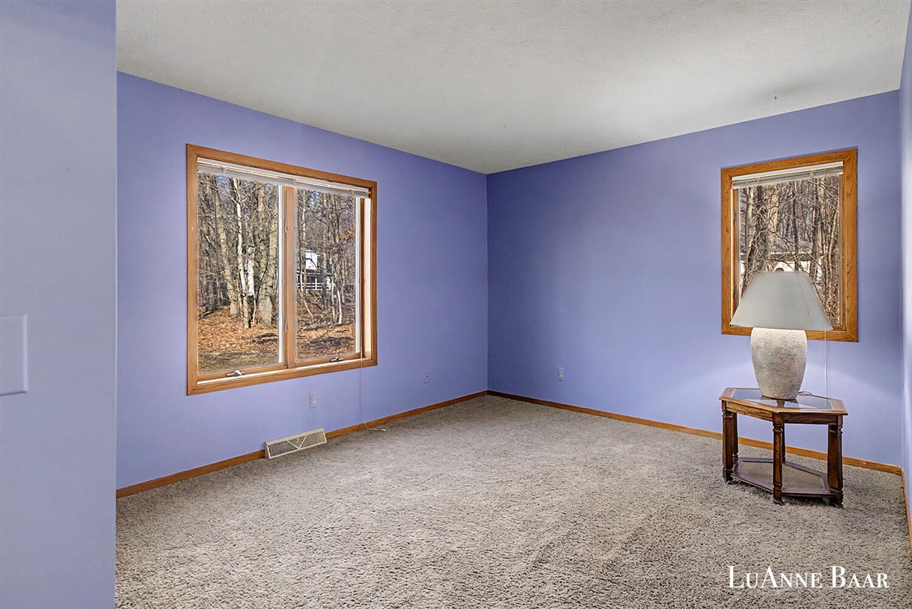 8050 Oakview Ridge Drive, Rockford, MI, 49341