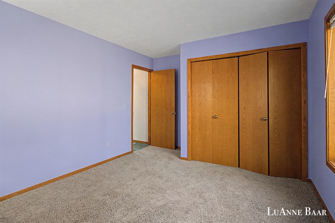 8050 Oakview Ridge Drive, Rockford, MI, 49341