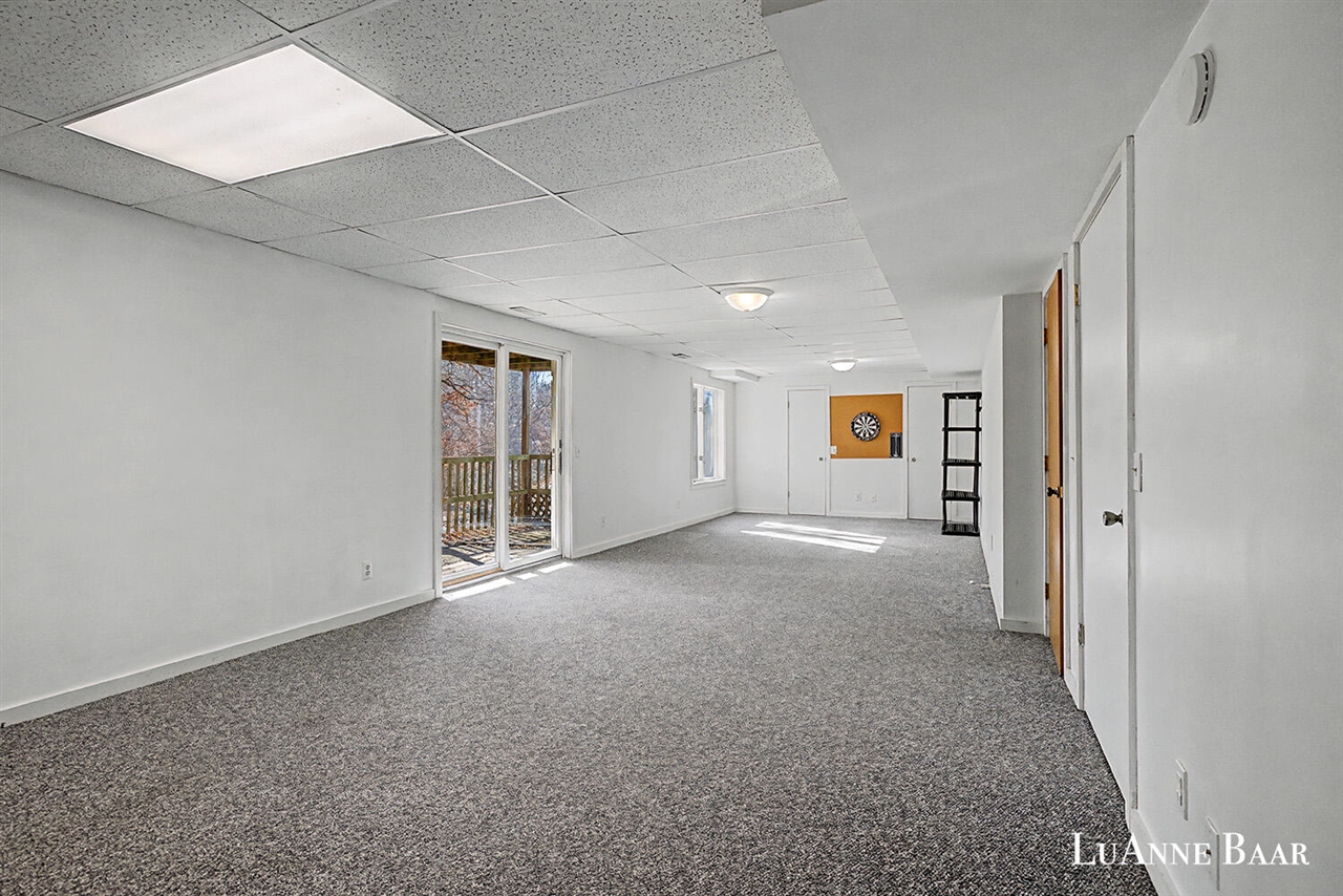 8050 Oakview Ridge Drive, Rockford, MI, 49341