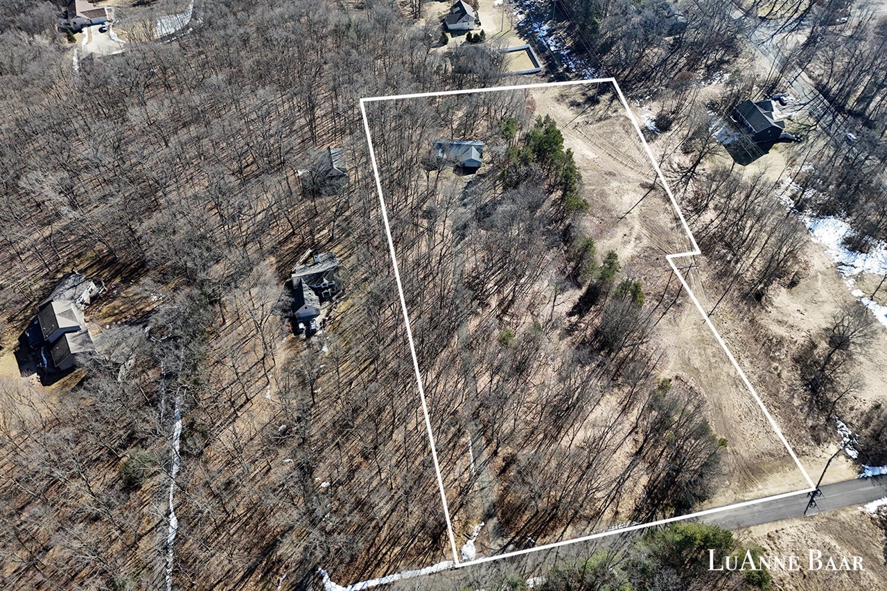 8050 Oakview Ridge Drive, Rockford, MI, 49341