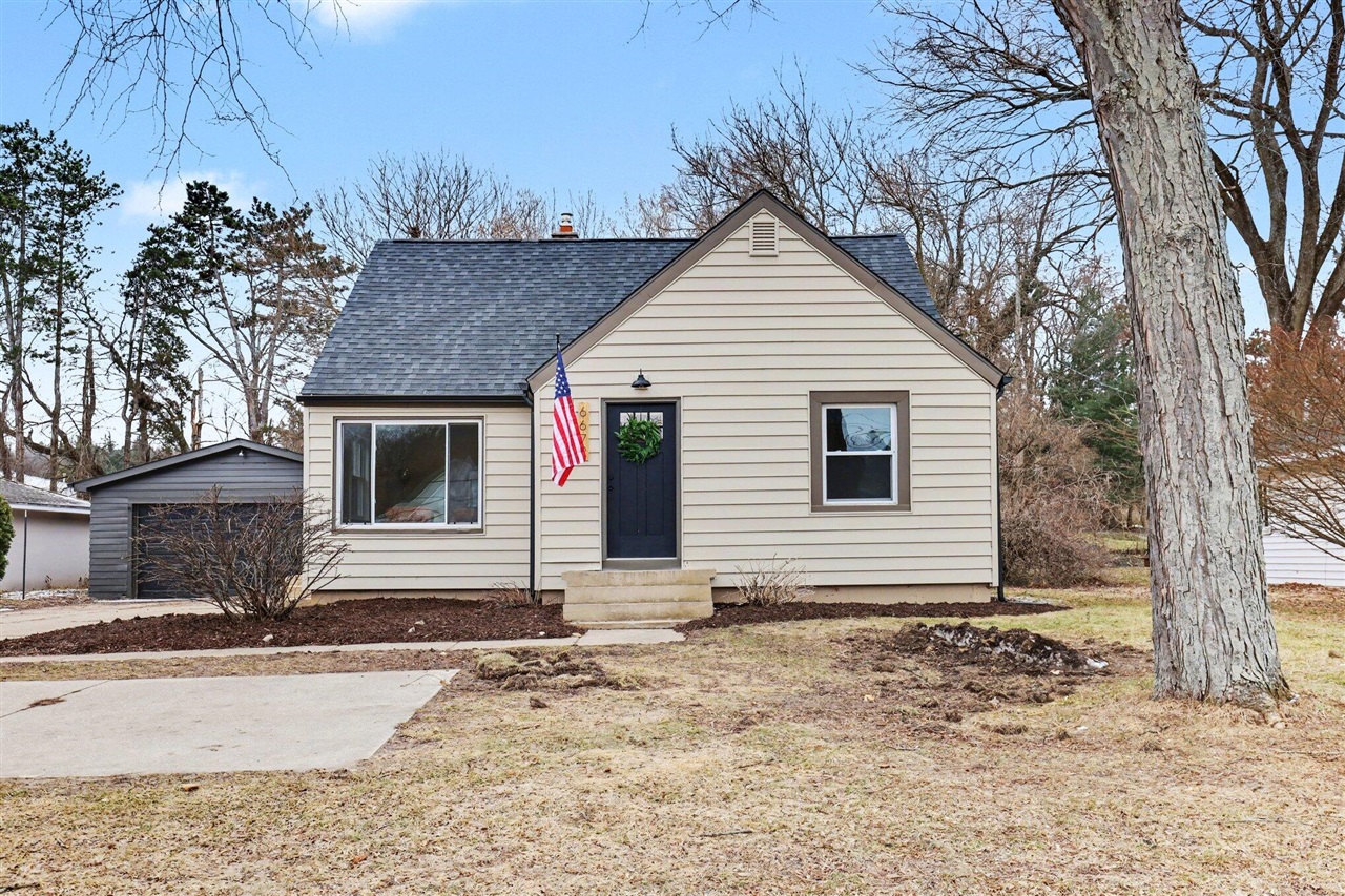 1973 Alexander Drive, Troy, MI, 48083 2602