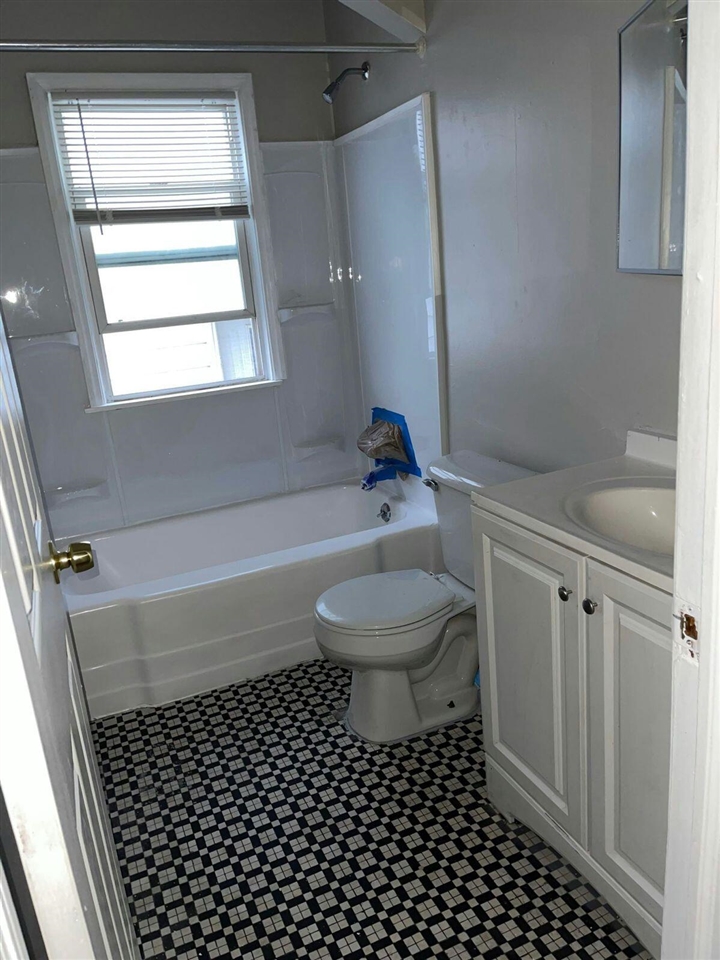 6366 Westwood Street, Detroit, MI, 48228-3929